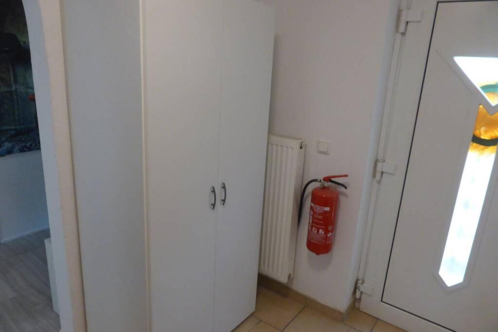 Wunderschone Komplett Neu Eingerichtete Wohnung Emmerthal Luaran gambar